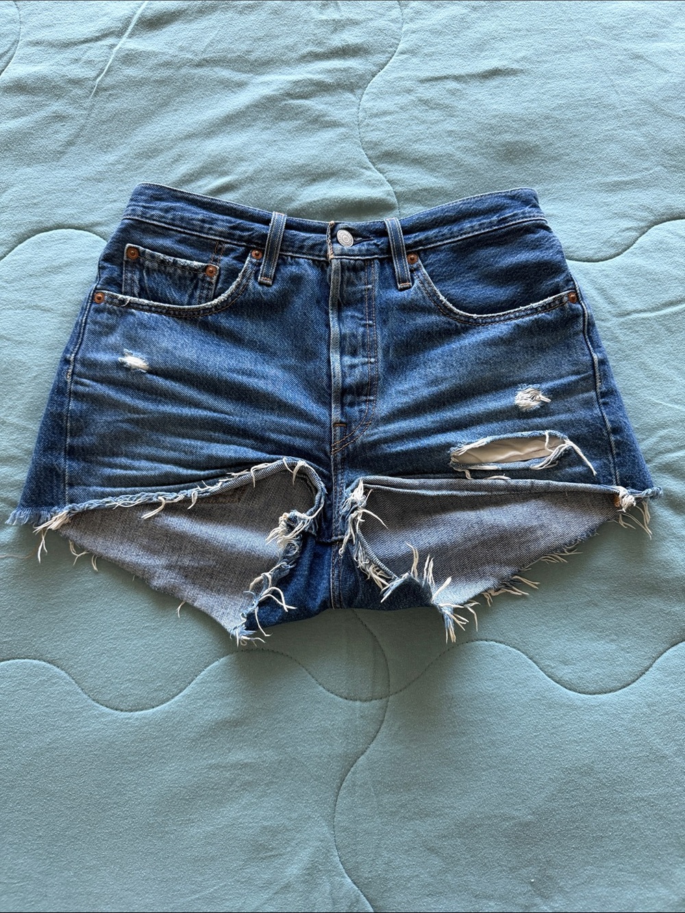 Levi’s 501 High-Rise Distressed Denim Shorts - Blue W27